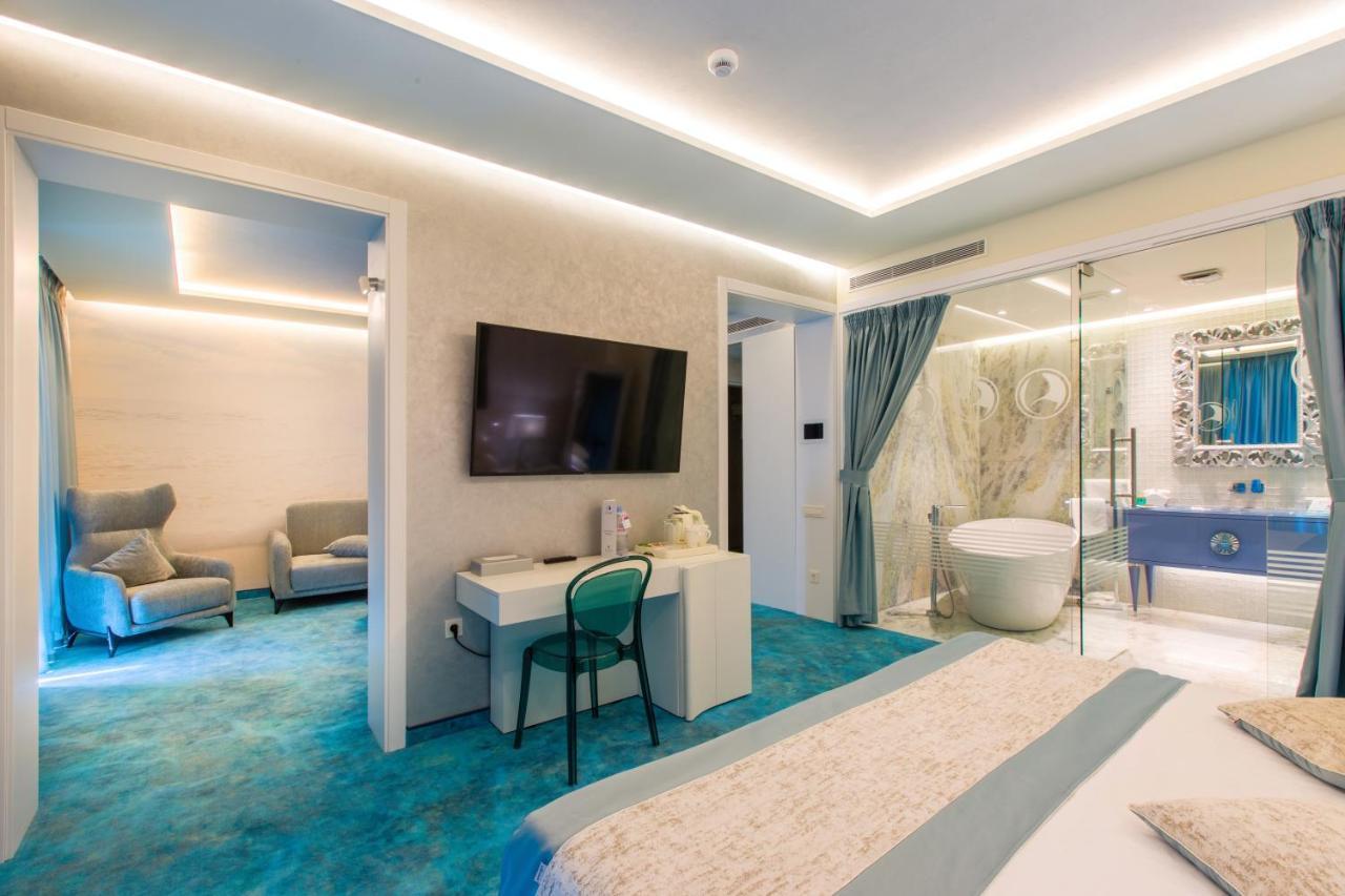 Hotel Opera مامايا المظهر الخارجي الصورة