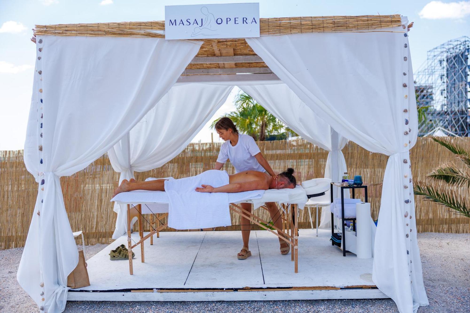 Hotel Opera مامايا المظهر الخارجي الصورة