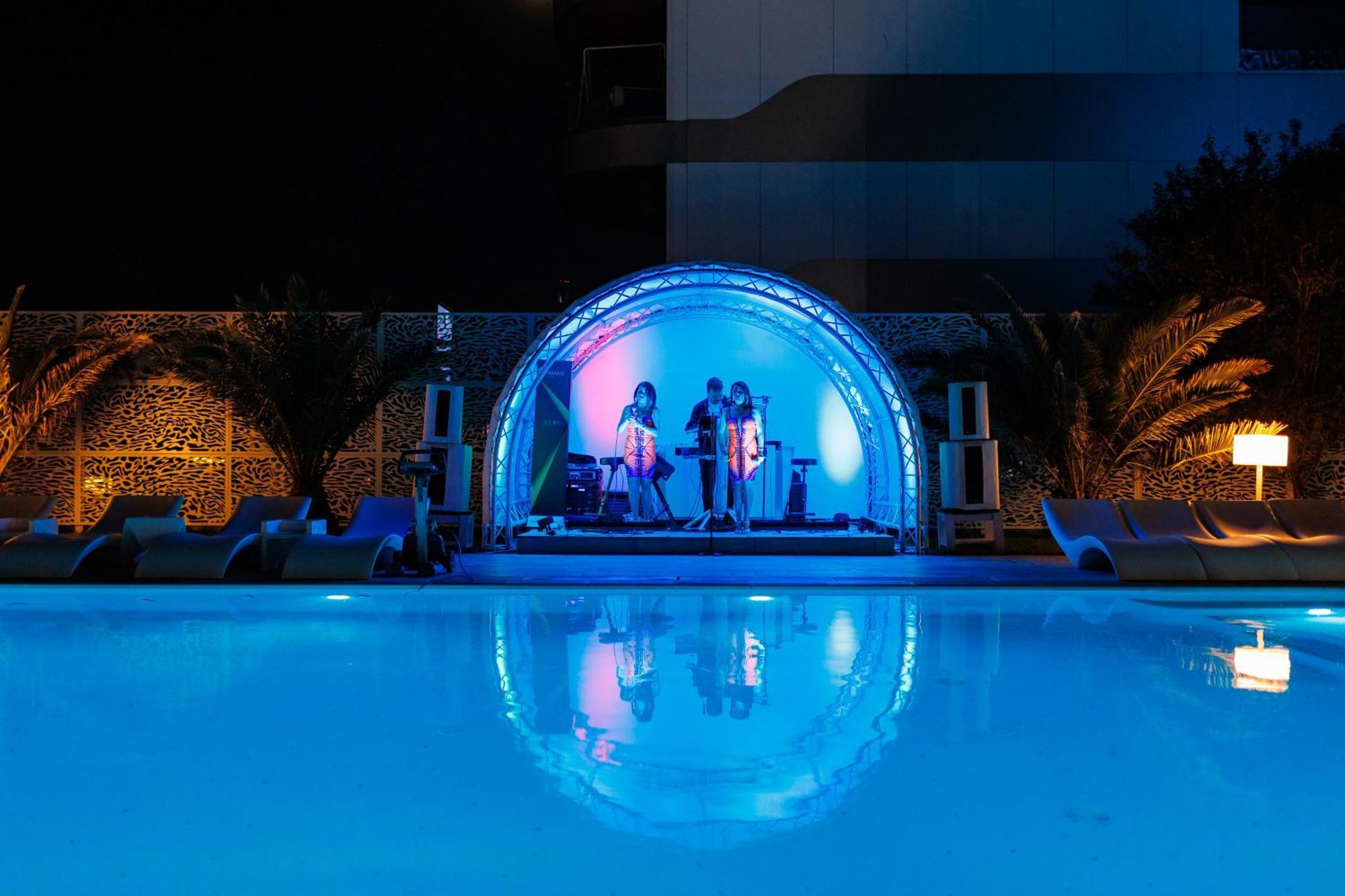 Hotel Opera مامايا المظهر الخارجي الصورة